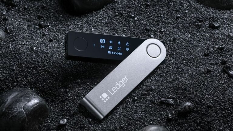 Ledger Postpones Launch of Key Recovery Service, Open-Sources Code