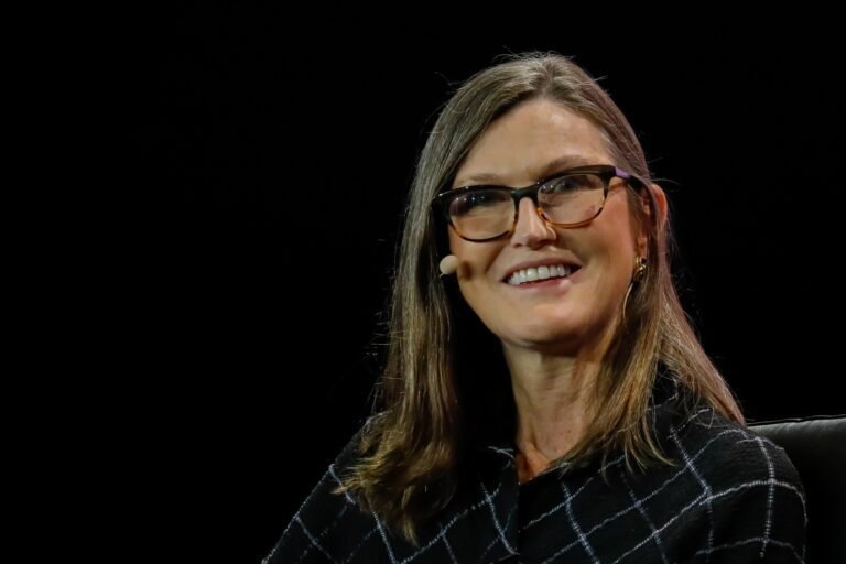 Cathie Wood Buys $14M More SpaceX Stock as Tesla Merger Buzz Intensifies
