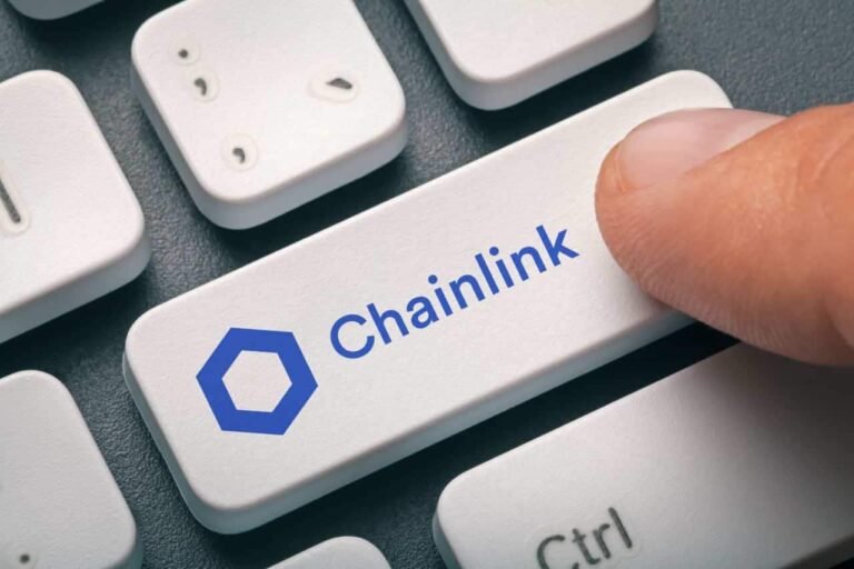 Chainlink Crashes to September 2024 Lows — Is $8.30 Next?