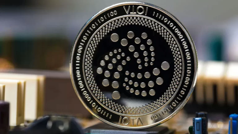 IOTA Defies $500M Liquidation Storm: How Enterprise-Focused Cryptos XRP, HBAR, and IOTA Outperformed in a Tumultuous Market