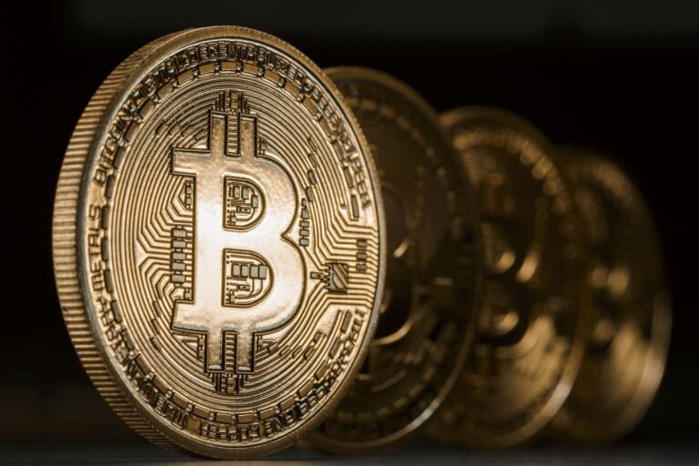 Bitcoin Bulls Stalled by ‘Insane’ Sell Wall — Analysts Say Price Could Dive Before Rebound