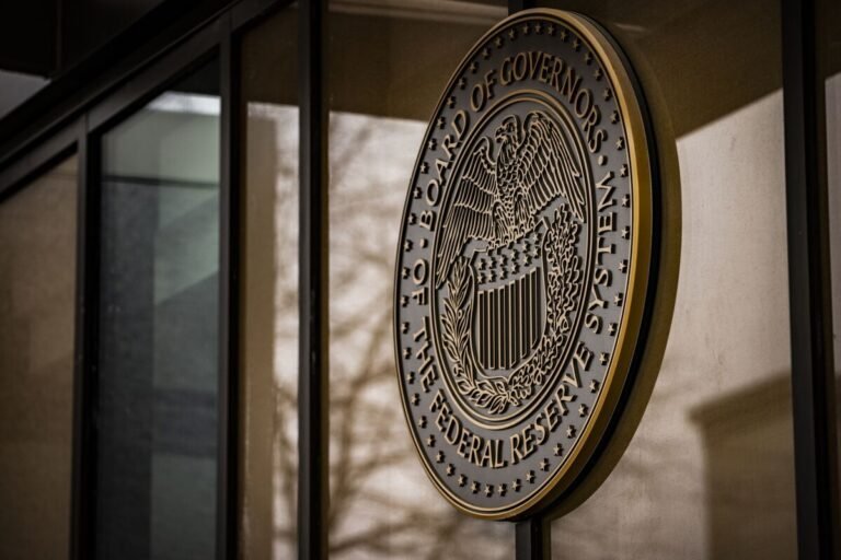 Federal Reserve Reverses Course, Withdraws Crypto-Unfriendly Banking Guidance
