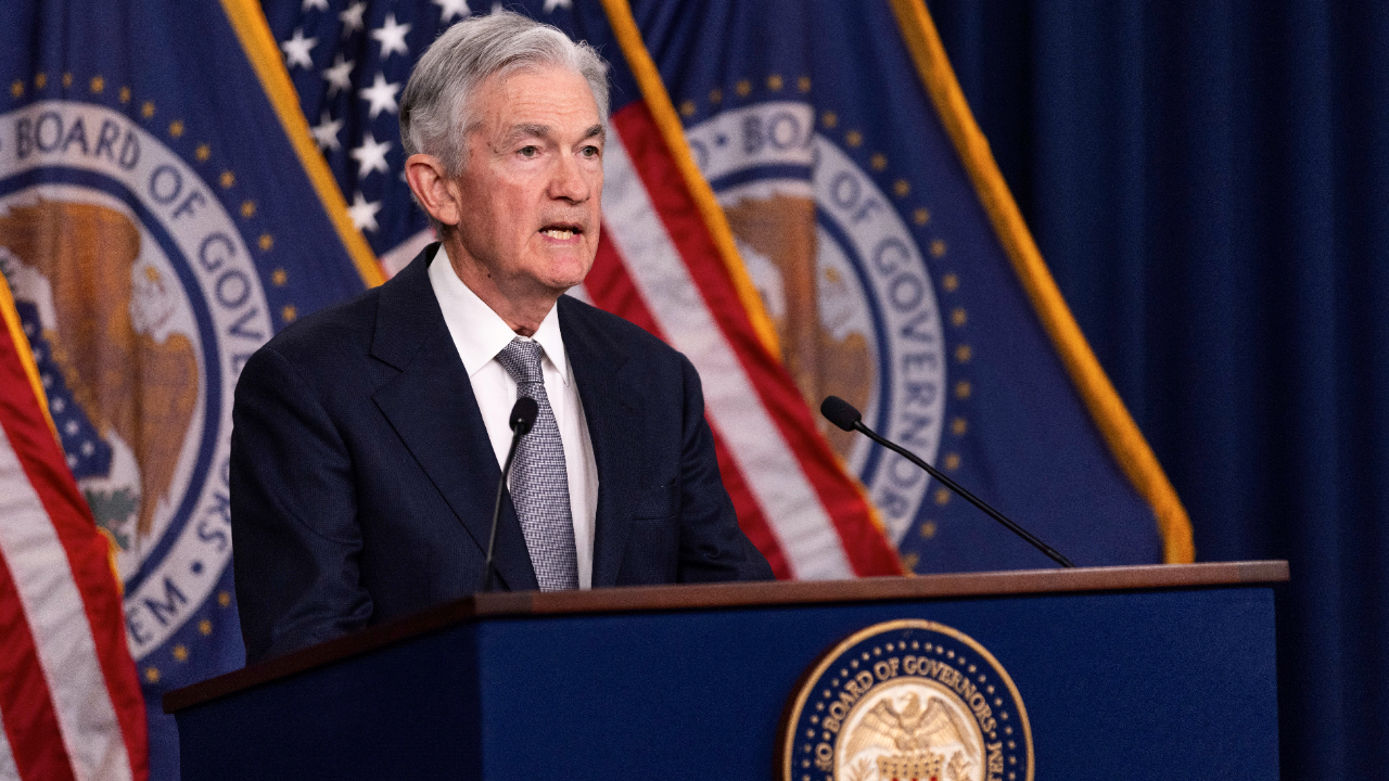 Fed Hints at September Cut, Crypto Market Sees Mixed Signals