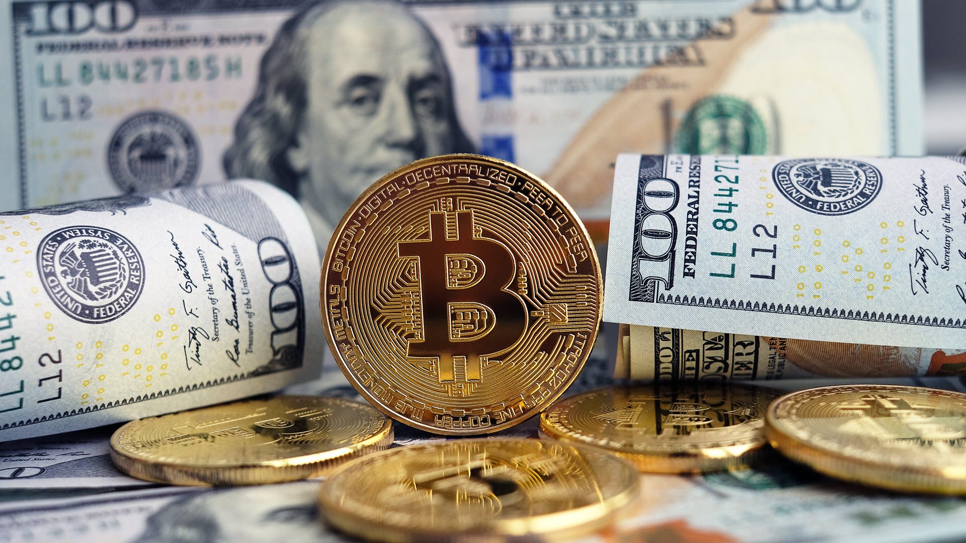 Bitcoin Soars 7.5% on Rate Cut Bets: Central Banks Pivot to Easing as Inflation Cools