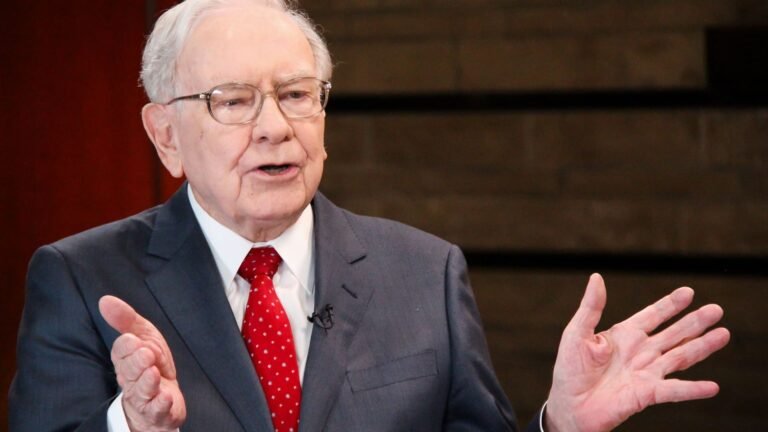 Warren Buffett Retires at 95, Donates $149B, Names Successor